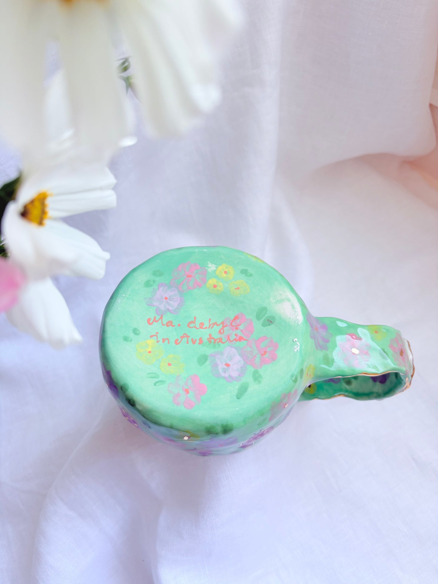 On the farm 🌺 🐓✨Gold Lustre Item ✨