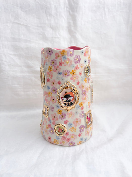 Pet Gallery Vase 🖼️ 💐 ✨14k Gold Lustre Item ✨