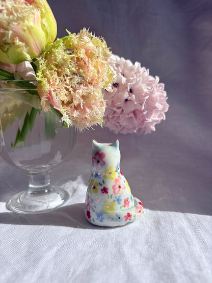 Bluebell 🐱 ✨14k Gold Lustre Mini Figurine