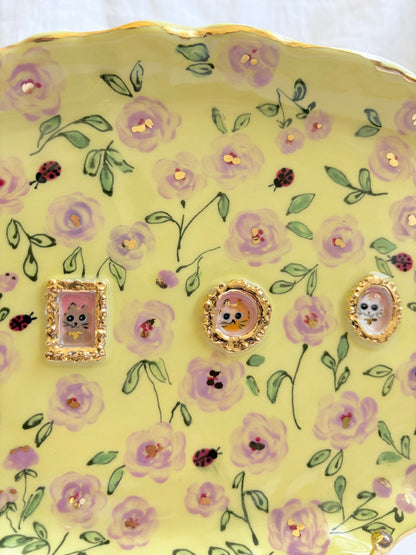 Heart full of Roses Gallery Plate 💐 💛 🐱 ✨Gold Lustre Item ✨