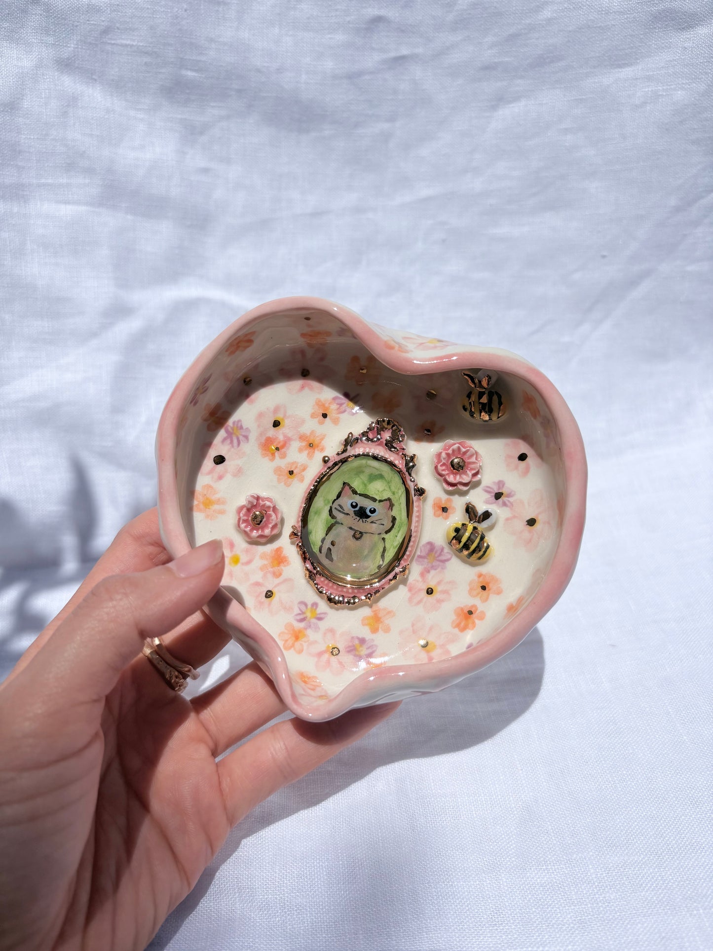 Pet Gallery Trinket 🖼️ ✨14k Gold Lustre Item ✨