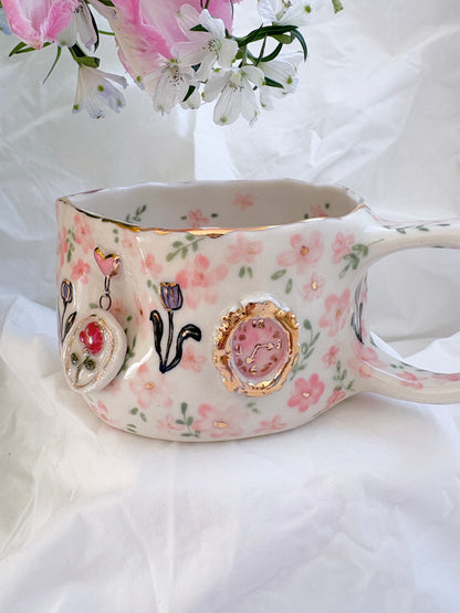 Sunday Morning 🪿🌷🕰️🐞💐✨Gold Lustre Item ✨