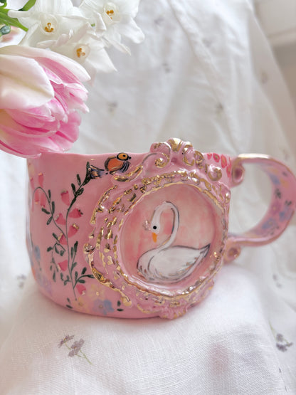 Sunday Morning 🦢💐✨14k Gold Lustre Item ✨