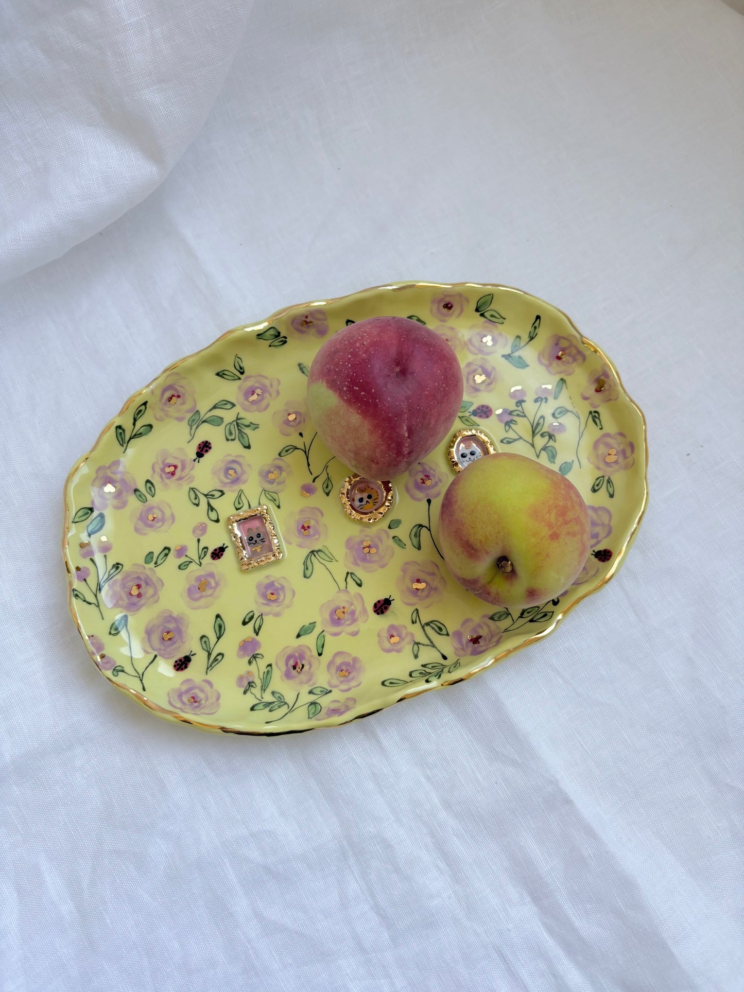 Heart full of Roses Gallery Plate 💐 💛 🐱 ✨Gold Lustre Item ✨