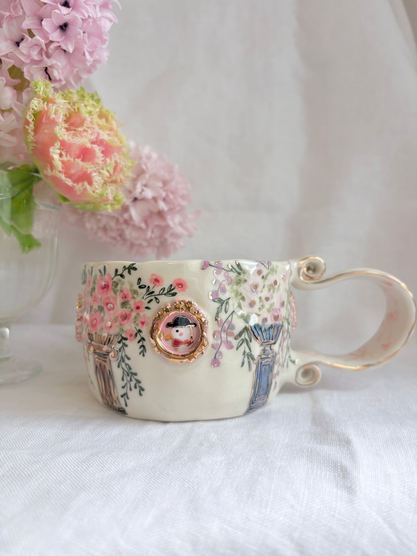 Sunday Morning 💐✨Gold Lustre Item ✨