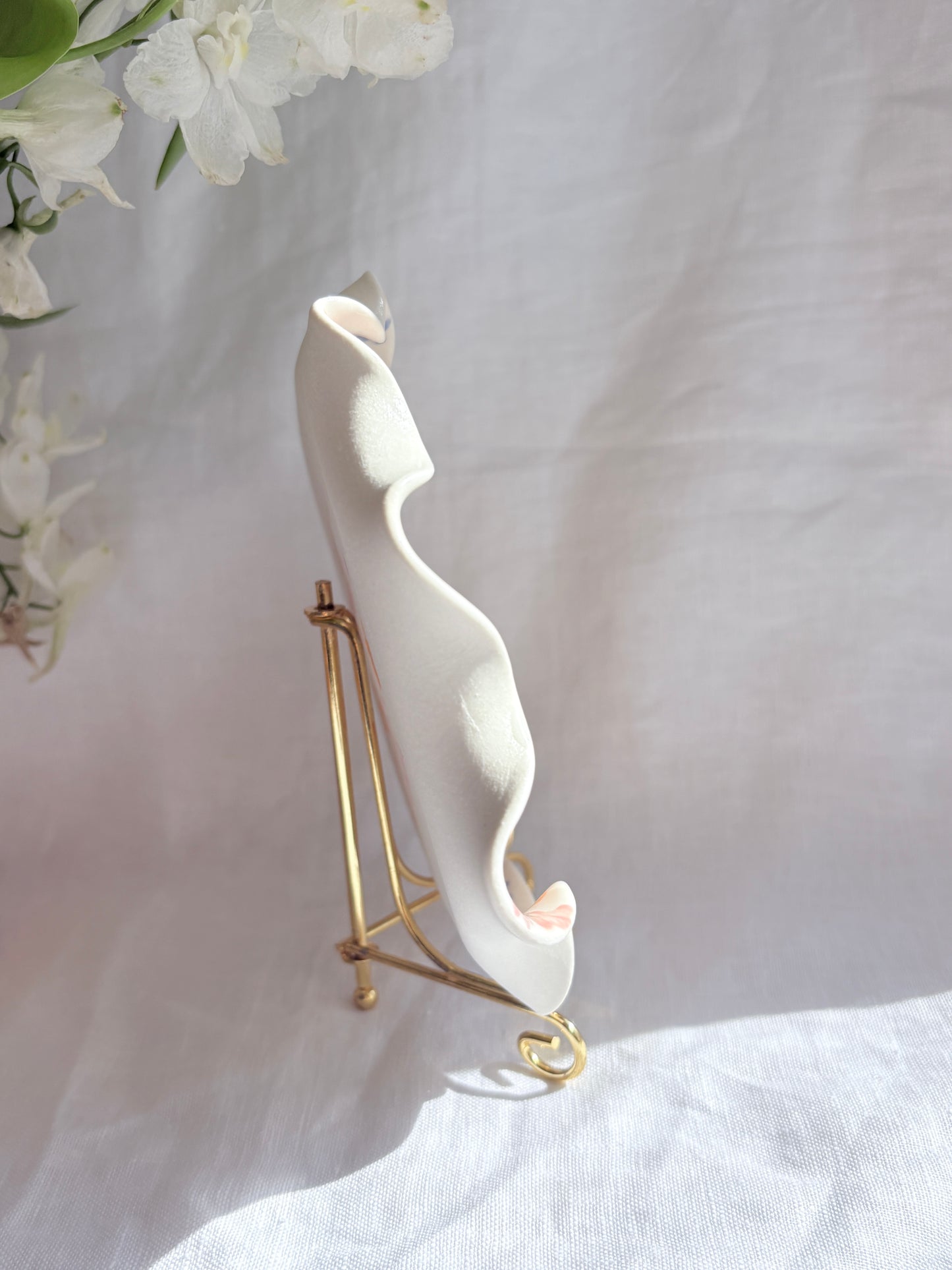 Swan Lake Wavy Plate 🦢🎀✨14k Gold Lustre Item ✨