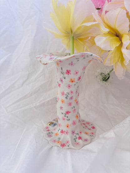 Single flower vase 💐 14k Gold Lustre Item ✨