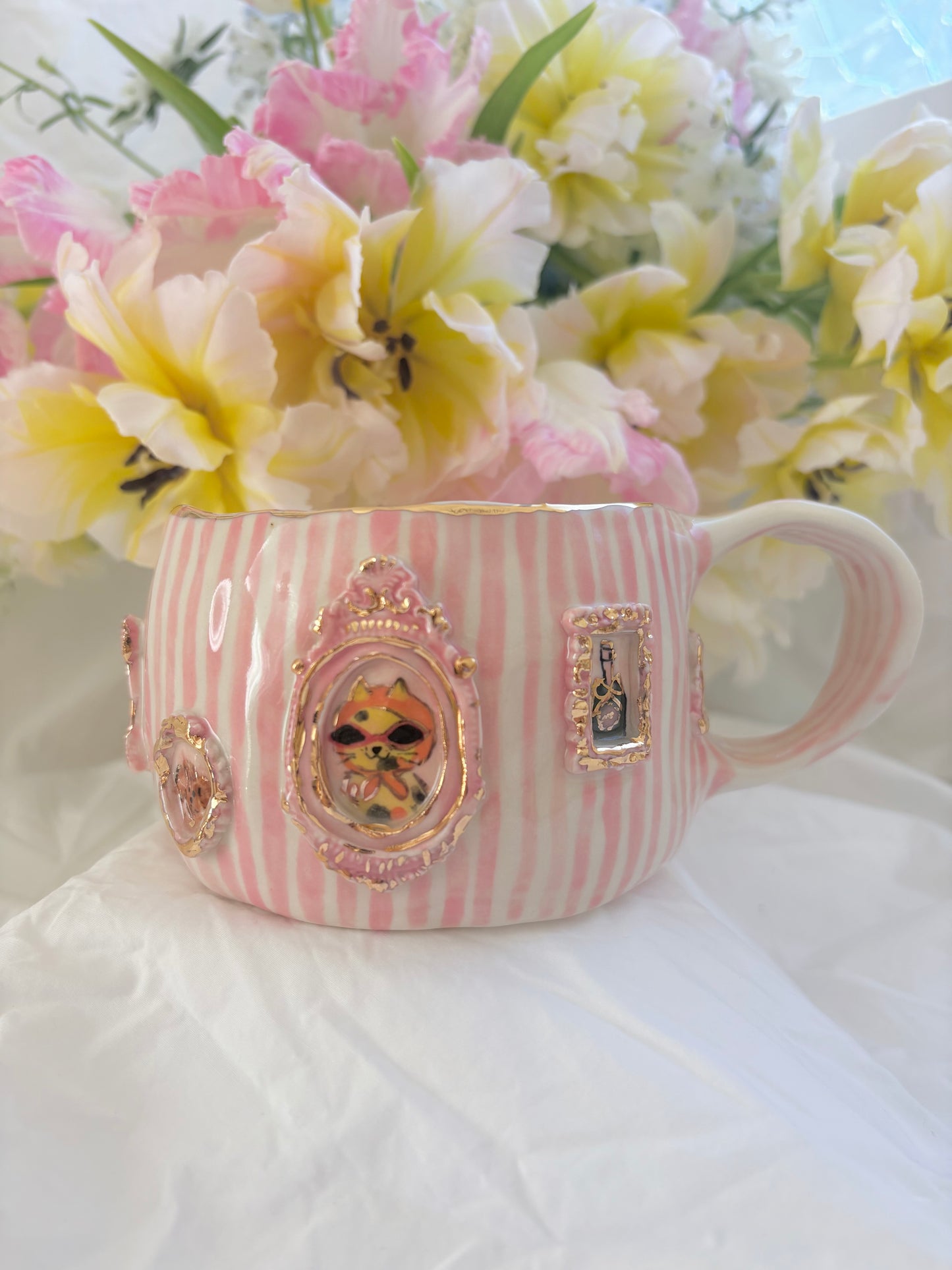 Candy Stripes Pet Gallery  🖼️ 🌸 ✨14k Gold Lustre Item ✨