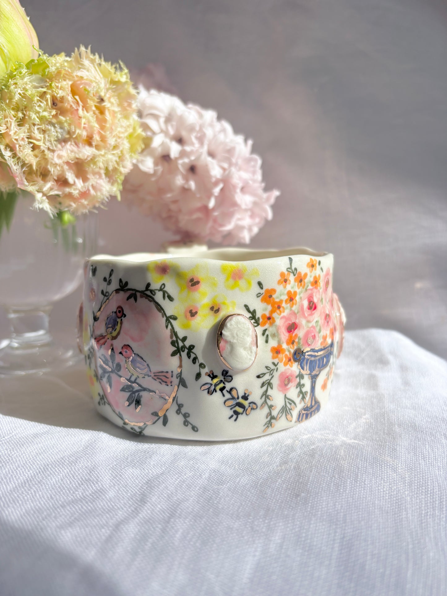 Sunday Morning 💐✨Gold Lustre Item ✨