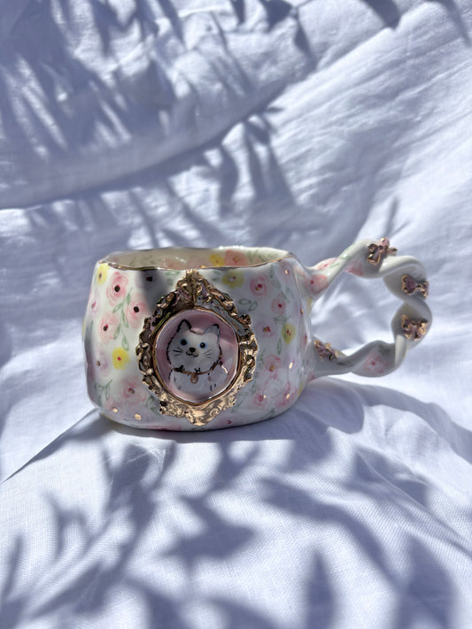 Marie 🐱✨14k Gold Lustre Item ✨