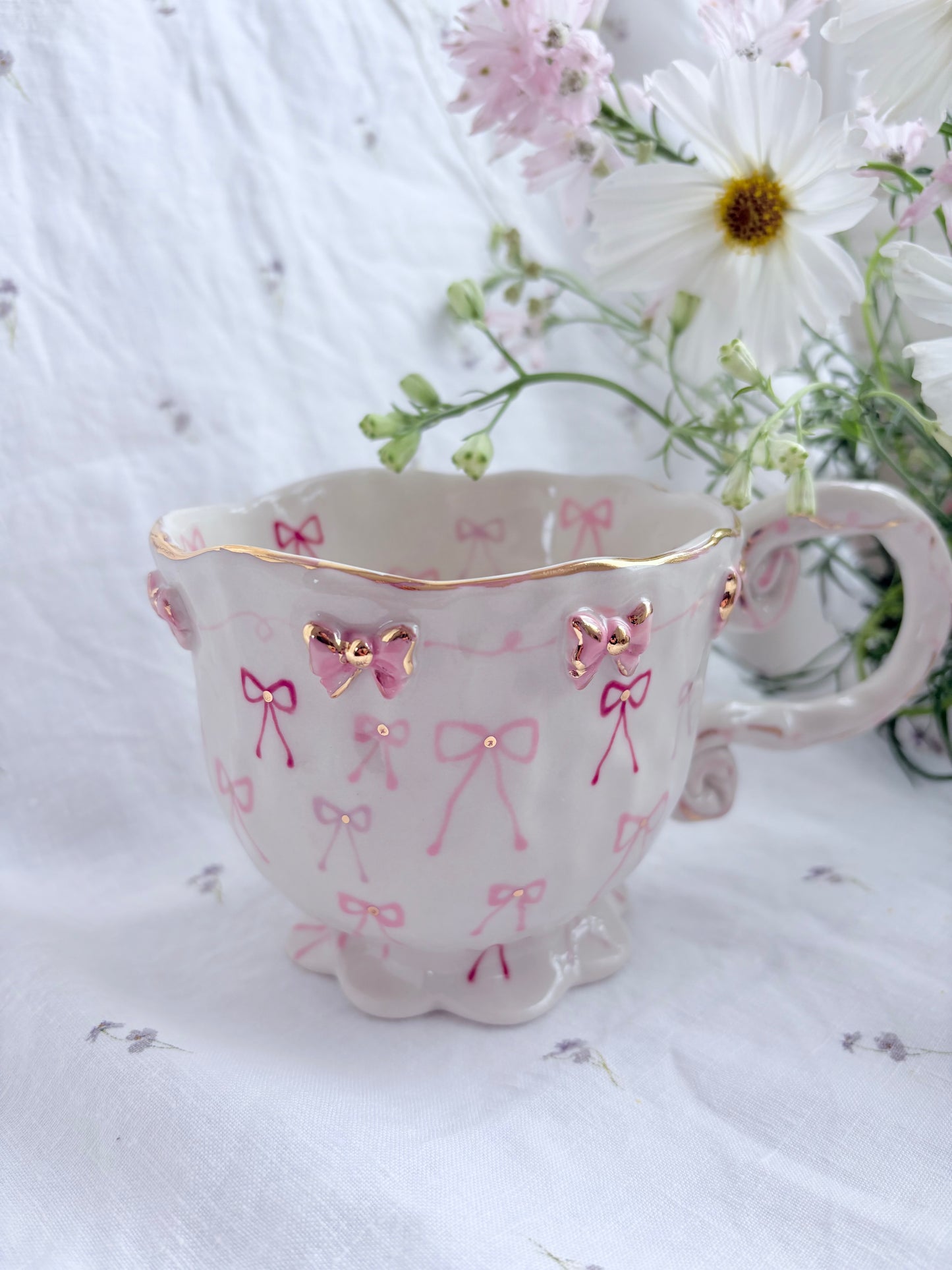 Christmas bows🎀✨Gold Lustre Item ✨