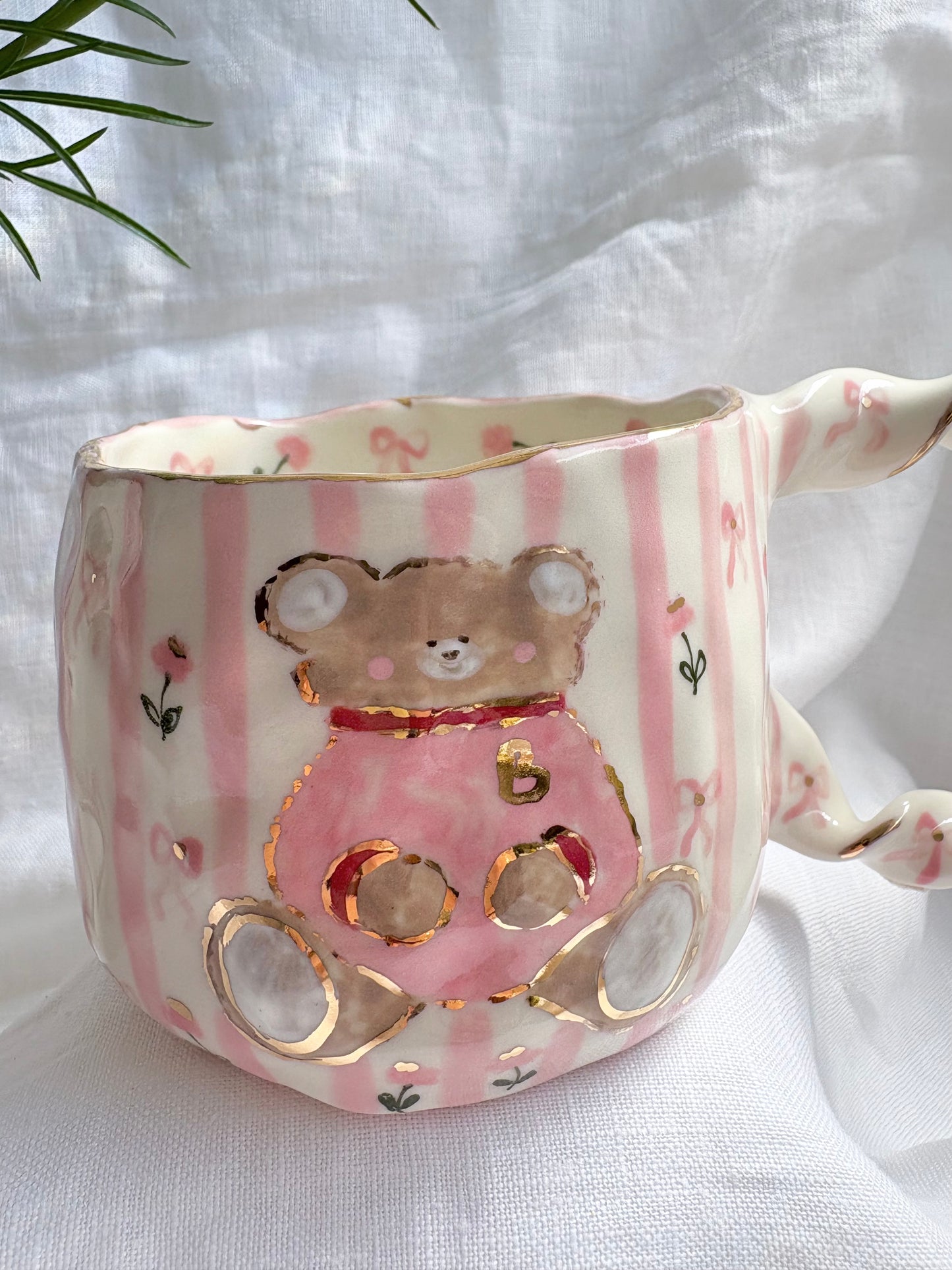 Honey Bear 🧸🎀✨Gold Lustre Item ✨