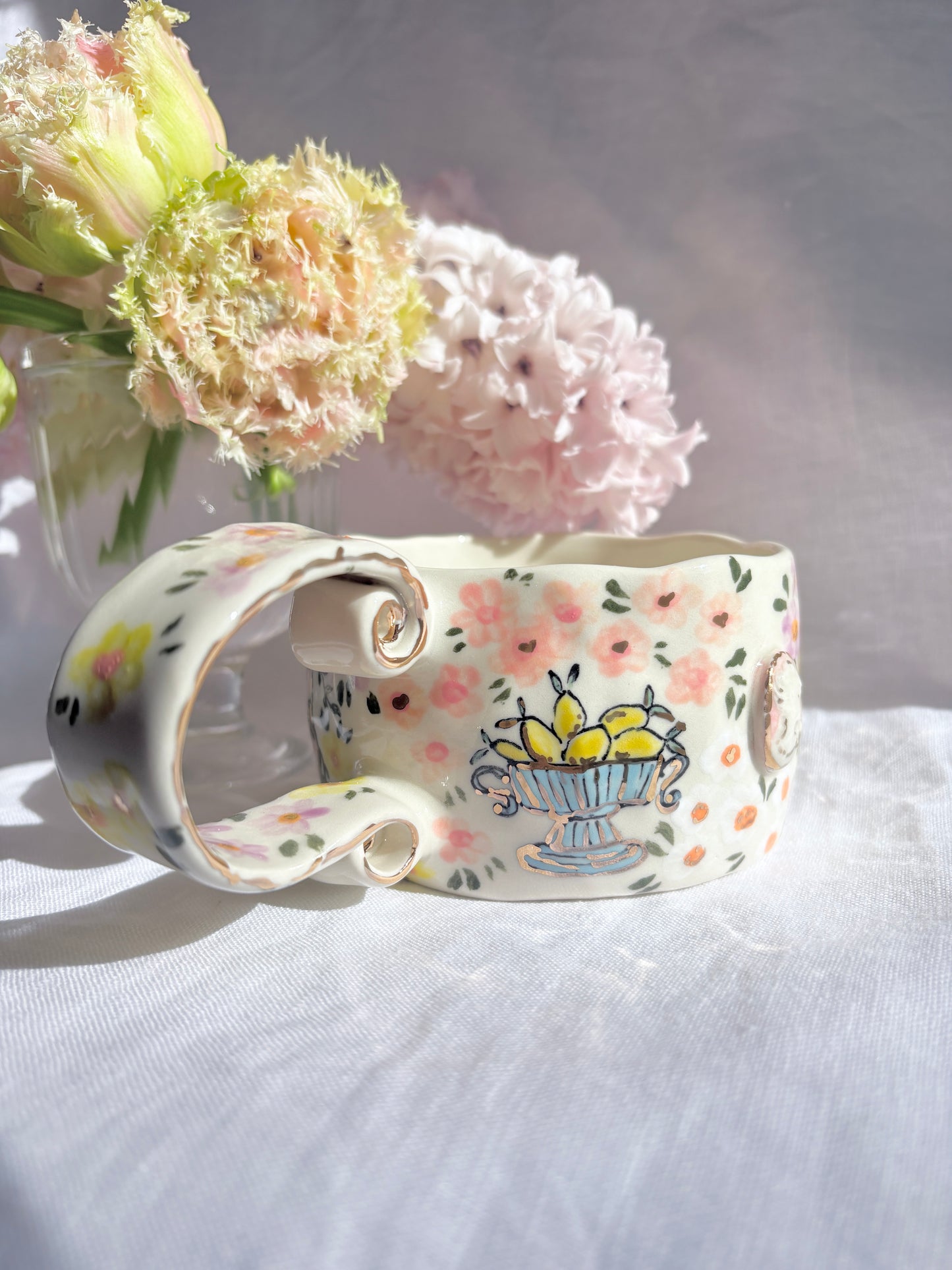 Sunday Morning 💐✨Gold Lustre Item ✨