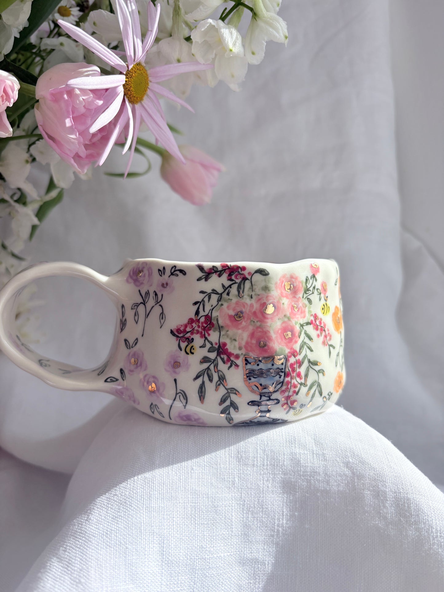 Sunday Morning 💐✨Gold Lustre Item ✨