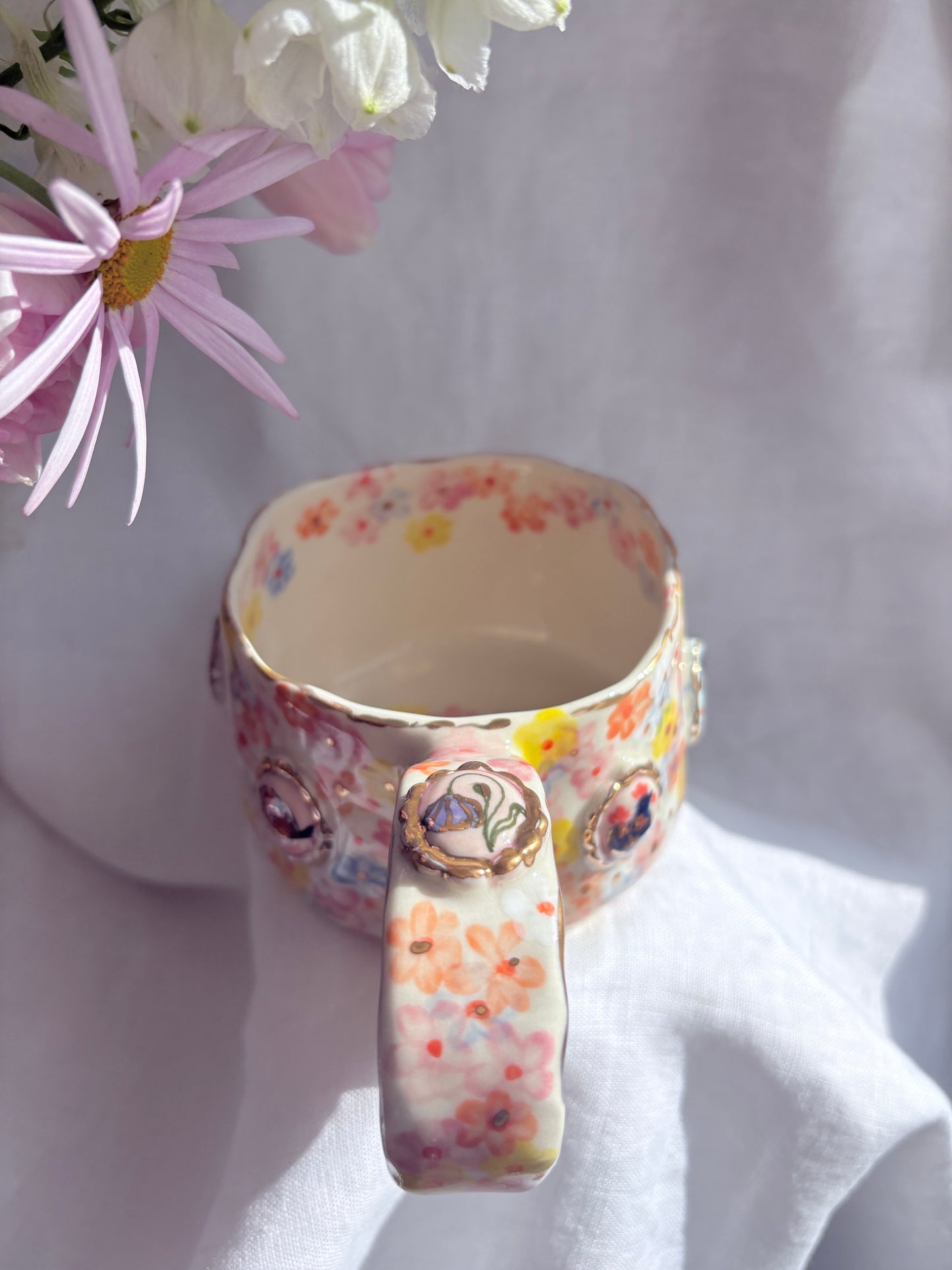 On the farm 🦜🌺 🐥🪿 ✨14k Gold Lustre Item ✨