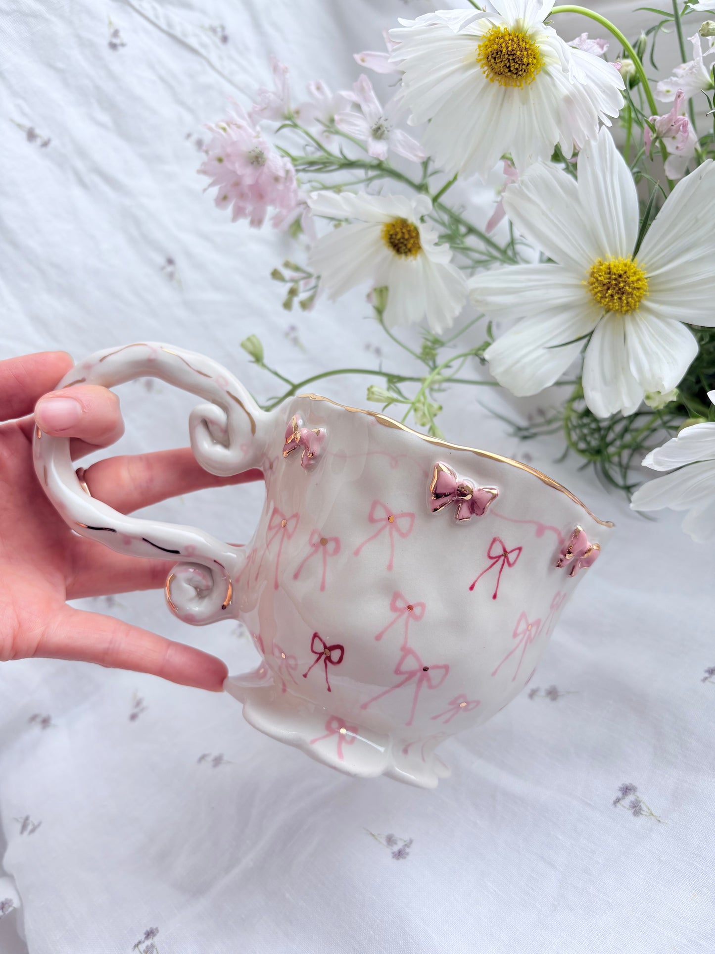 Christmas bows🎀✨Gold Lustre Item ✨