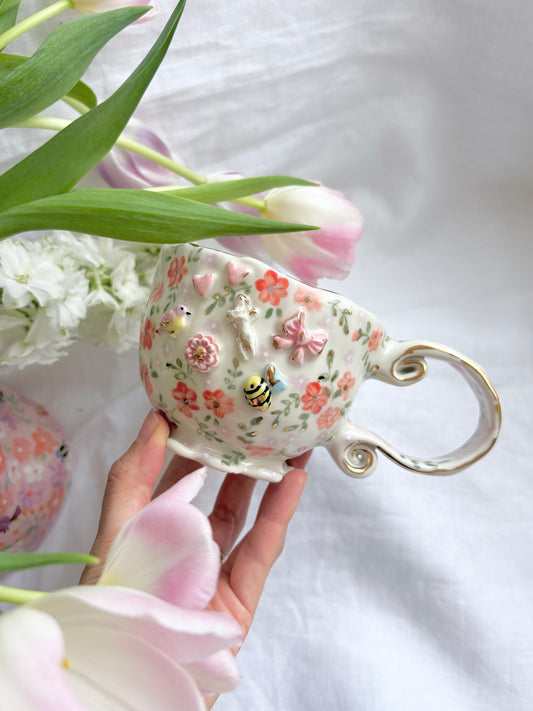 Sunday Morning 💐 🐝