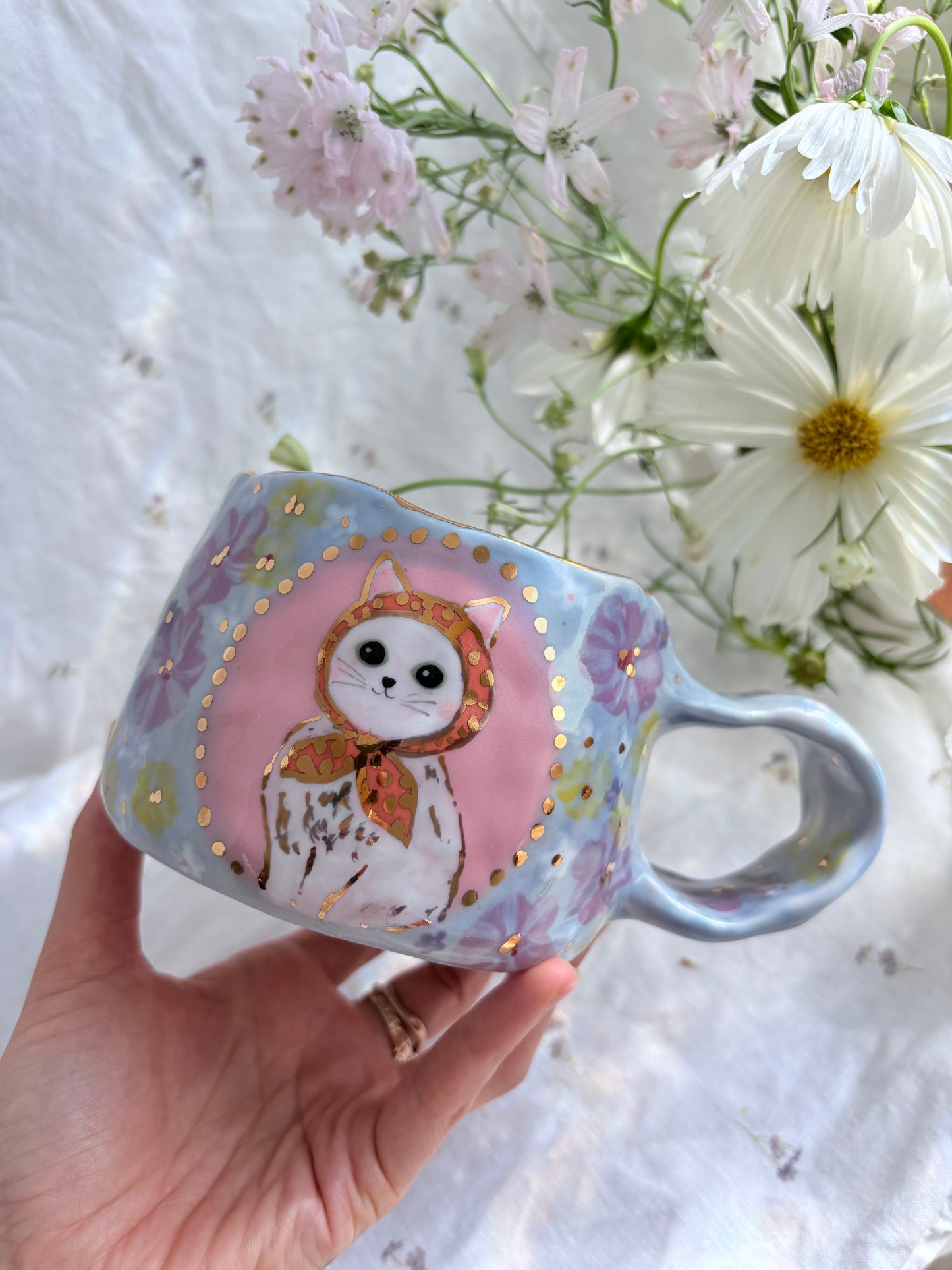 Mochi San 🐱✨Gold Lustre Item ✨