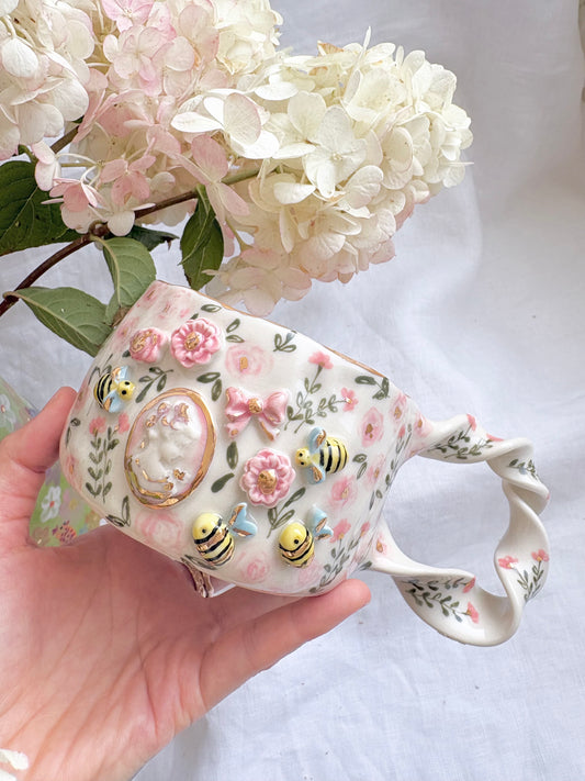 Fairy Garden 🧚‍♀️ 💐✨14k Gold Lustre Item ✨