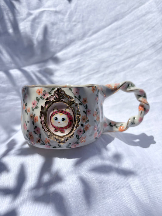 Daisy 🐱✨14k Gold Lustre Item ✨