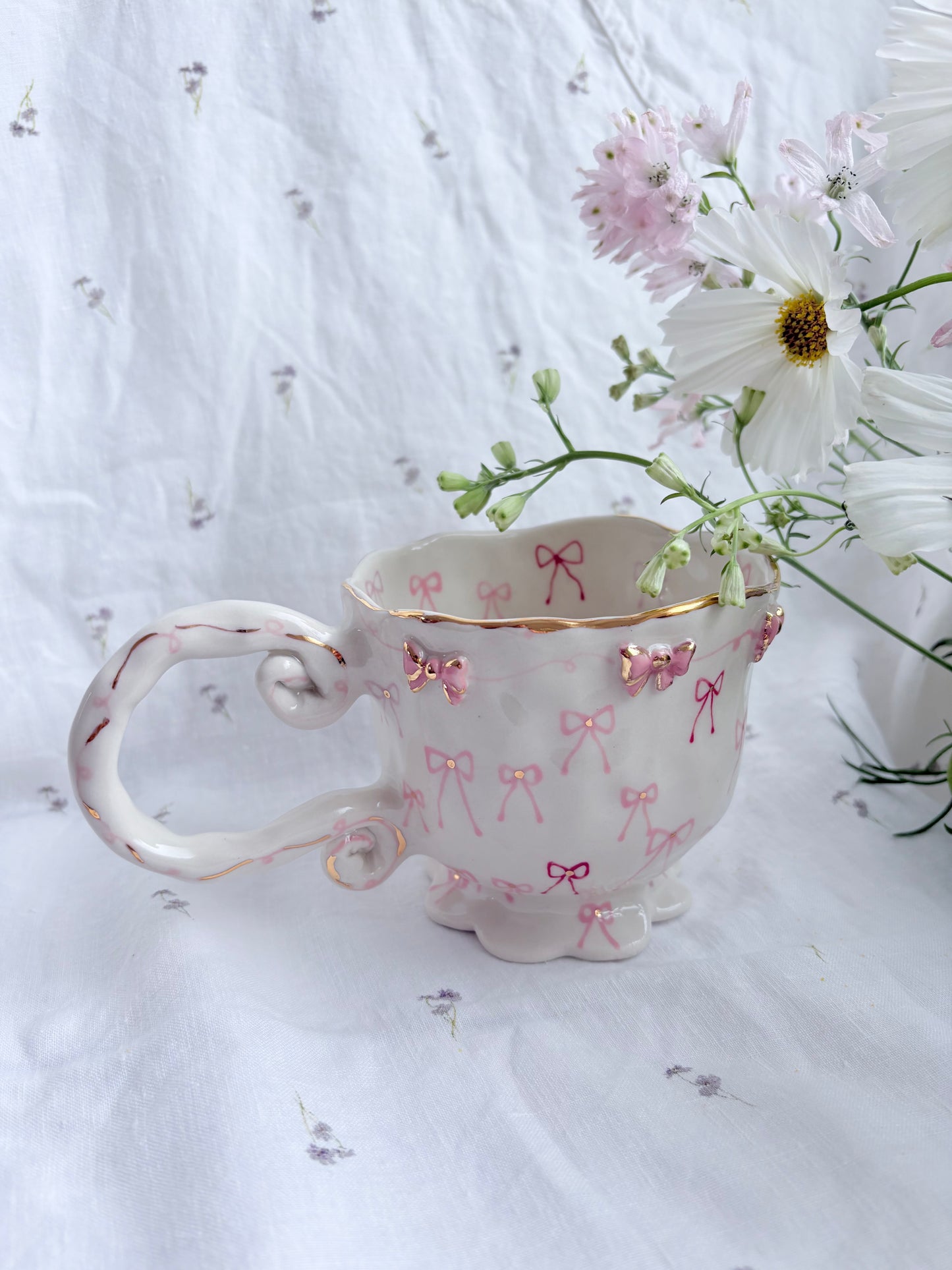 Christmas bows🎀✨Gold Lustre Item ✨