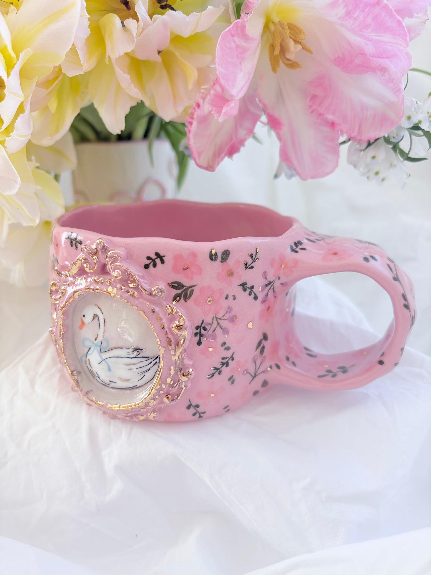 Swan Lake 🦢🎀 ✨14k Gold Lustre Item ✨