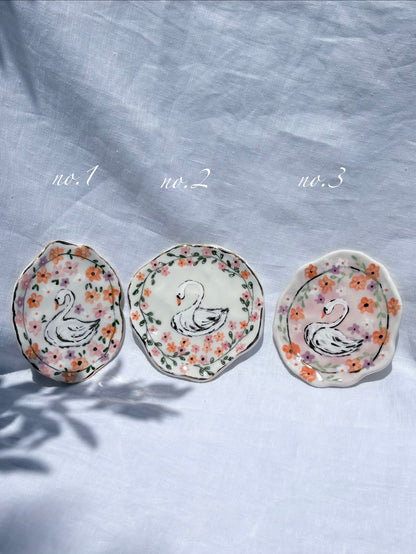 Swan Lake Trinket 🦢💐✨14k Gold Lustre Item ✨