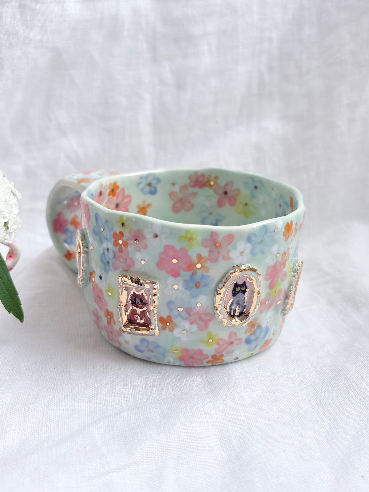 Pet Gallery  🖼️ 💙 ✨14k Gold Lustre Item ✨