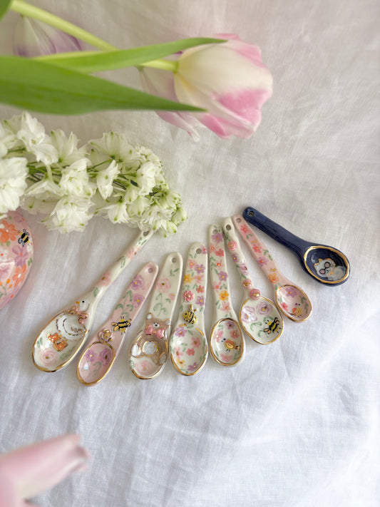 Ceramic mini spoon 🦆 🎀 ✨14k Gold Lustre Item ✨