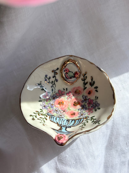Sunday morning Ring Dish 💐✨14k Gold Lustre Item ✨