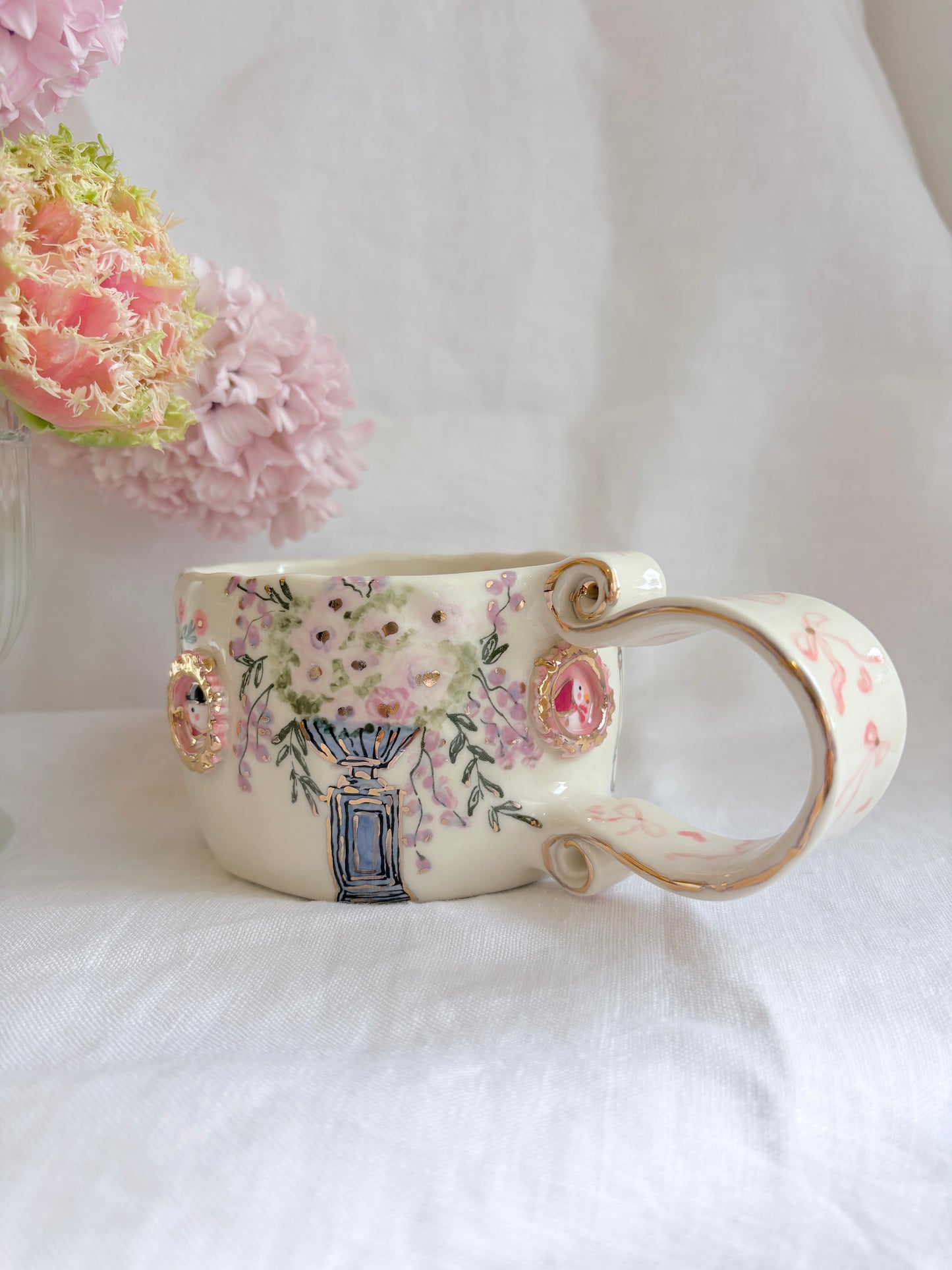 Sunday Morning 💐✨Gold Lustre Item ✨