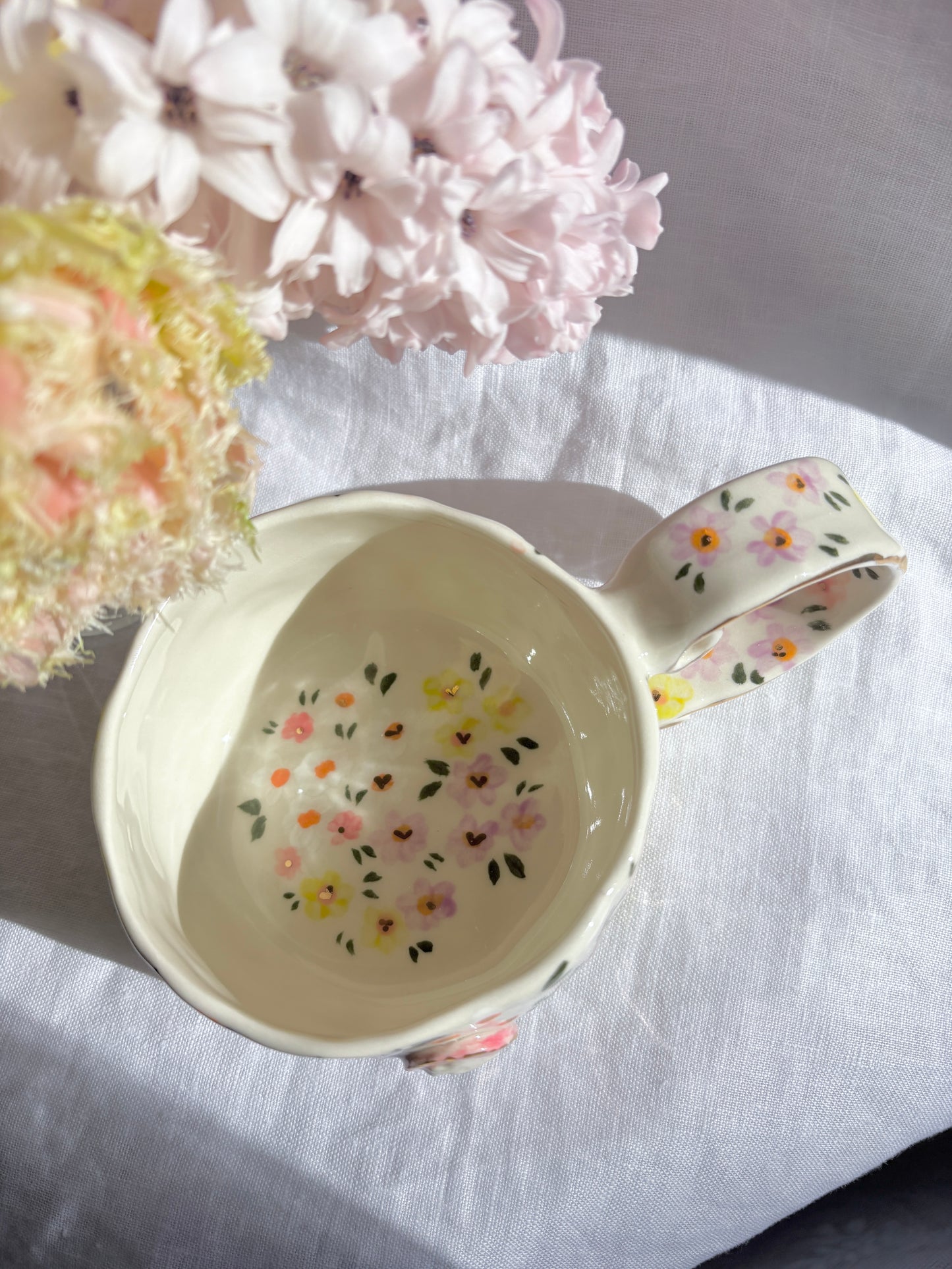 Sunday Morning 💐✨Gold Lustre Item ✨