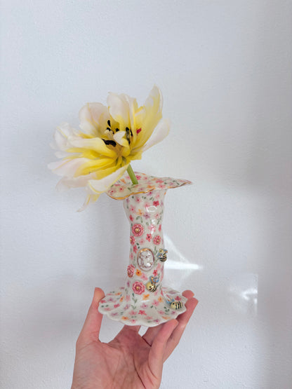 Single flower vase 💐 14k Gold Lustre Item ✨