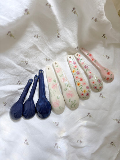 Ceramic mini spoon 🦆 🎀 ✨14k Gold Lustre Item ✨