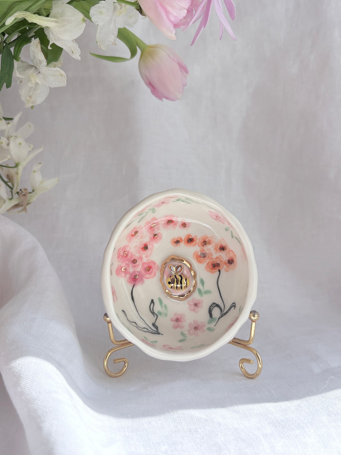 Honey Bee Ring Dish 💐🐝✨14k Gold Lustre Item ✨