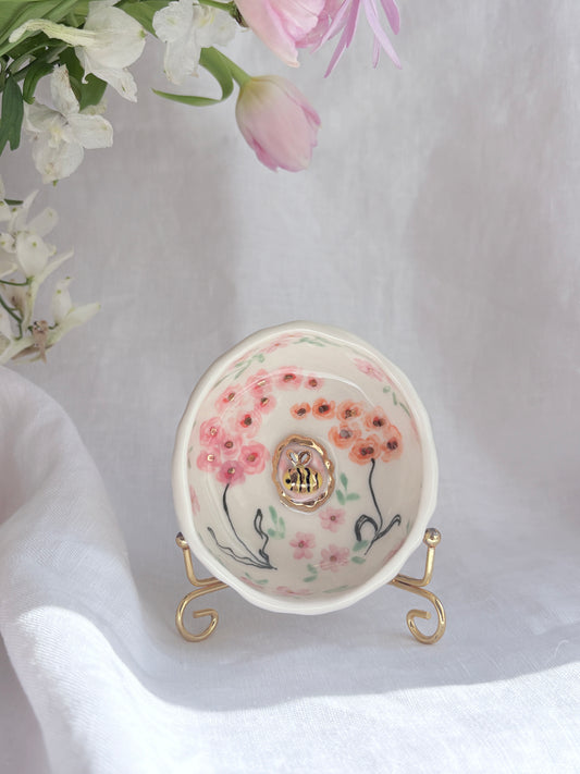 Honey Bee Ring Dish 💐🐝✨14k Gold Lustre Item ✨