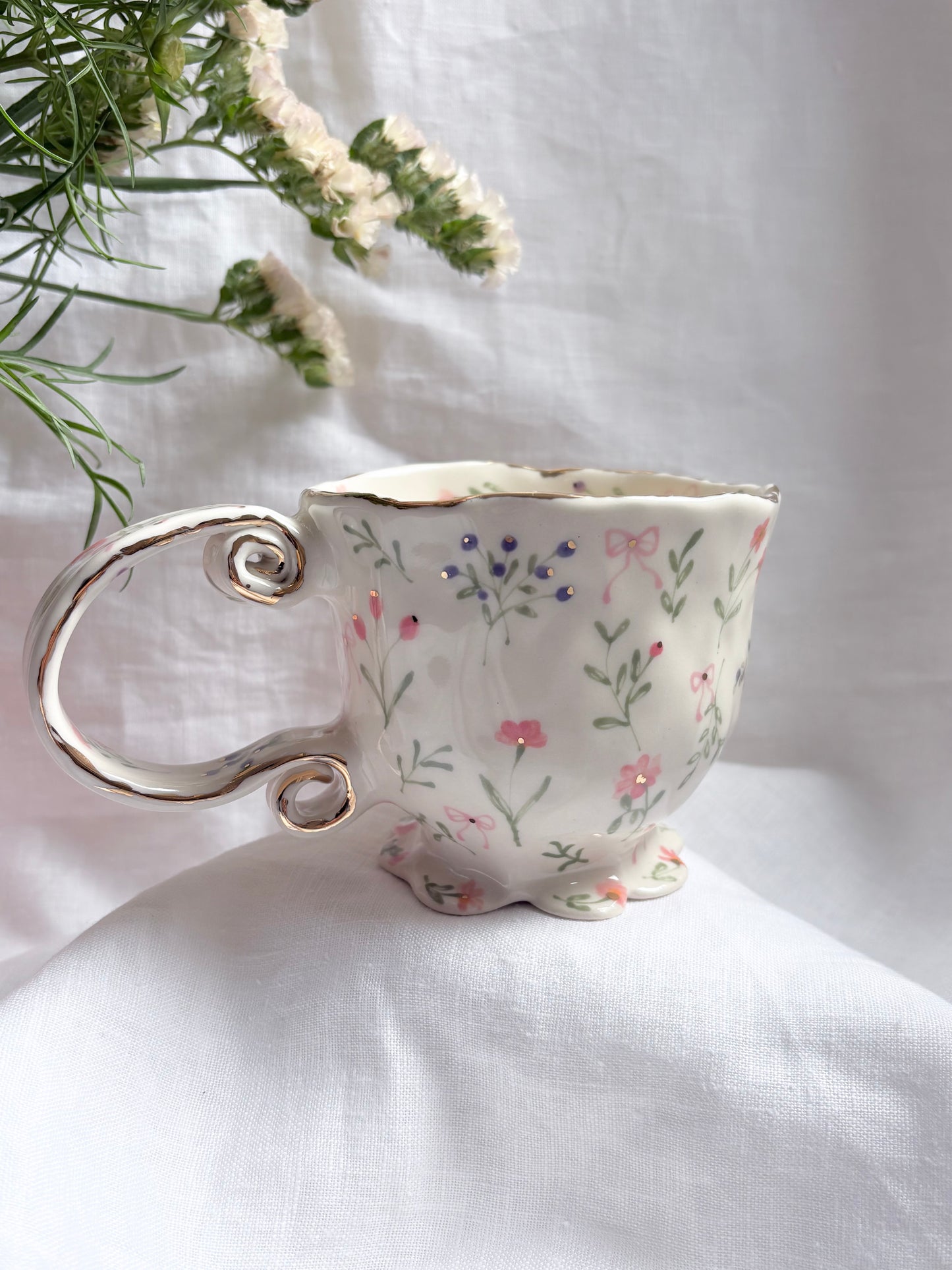 Fairy Goose 🦆 🎀 ✨14k Gold Lustre Item ✨