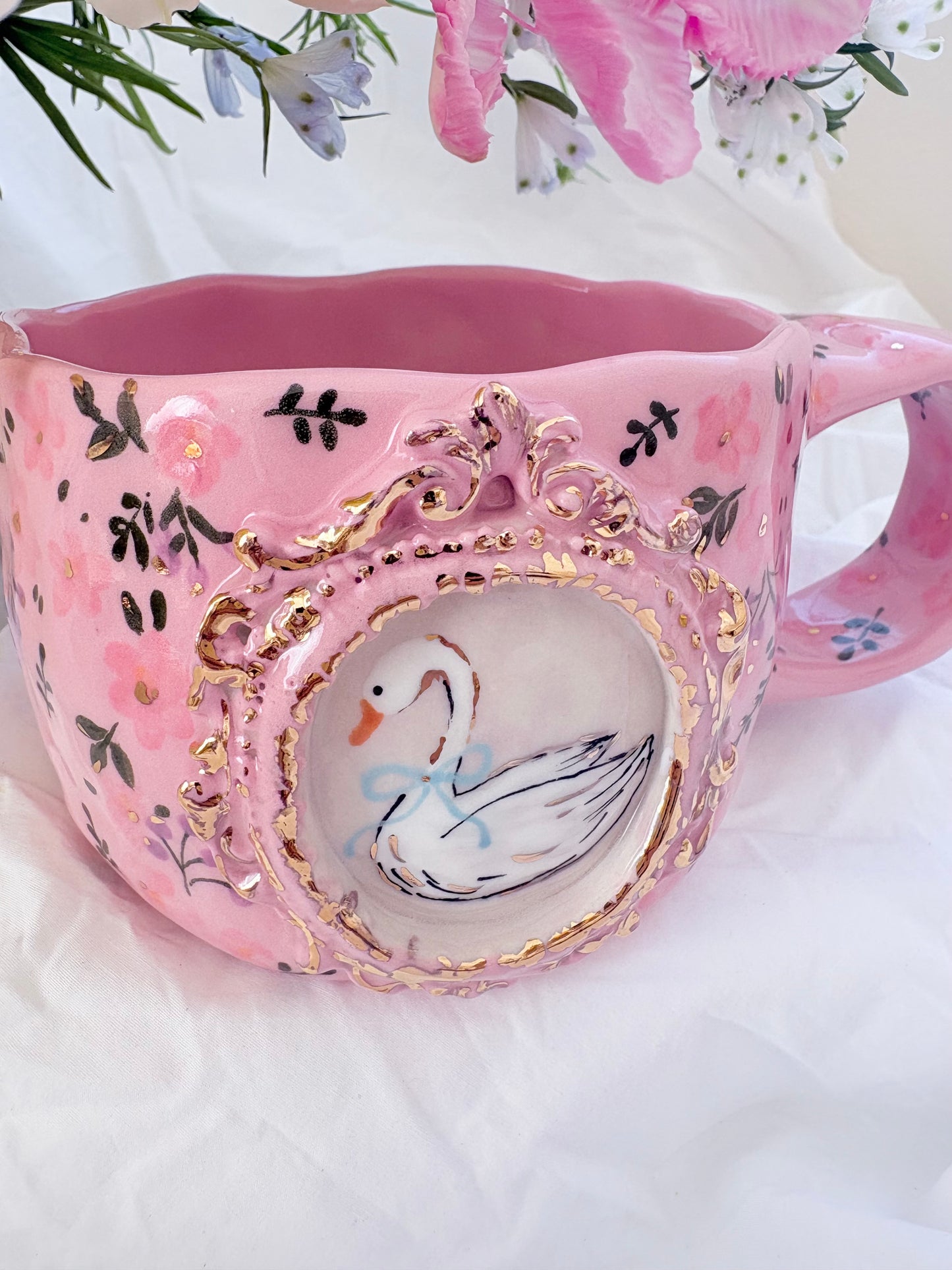 Swan Lake 🦢🎀 ✨14k Gold Lustre Item ✨