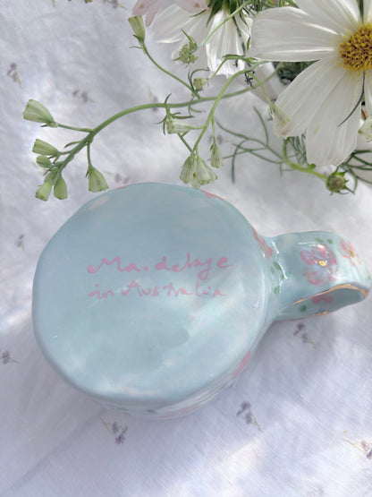 Yuki San 🐱 ✨Gold Lustre Item ✨