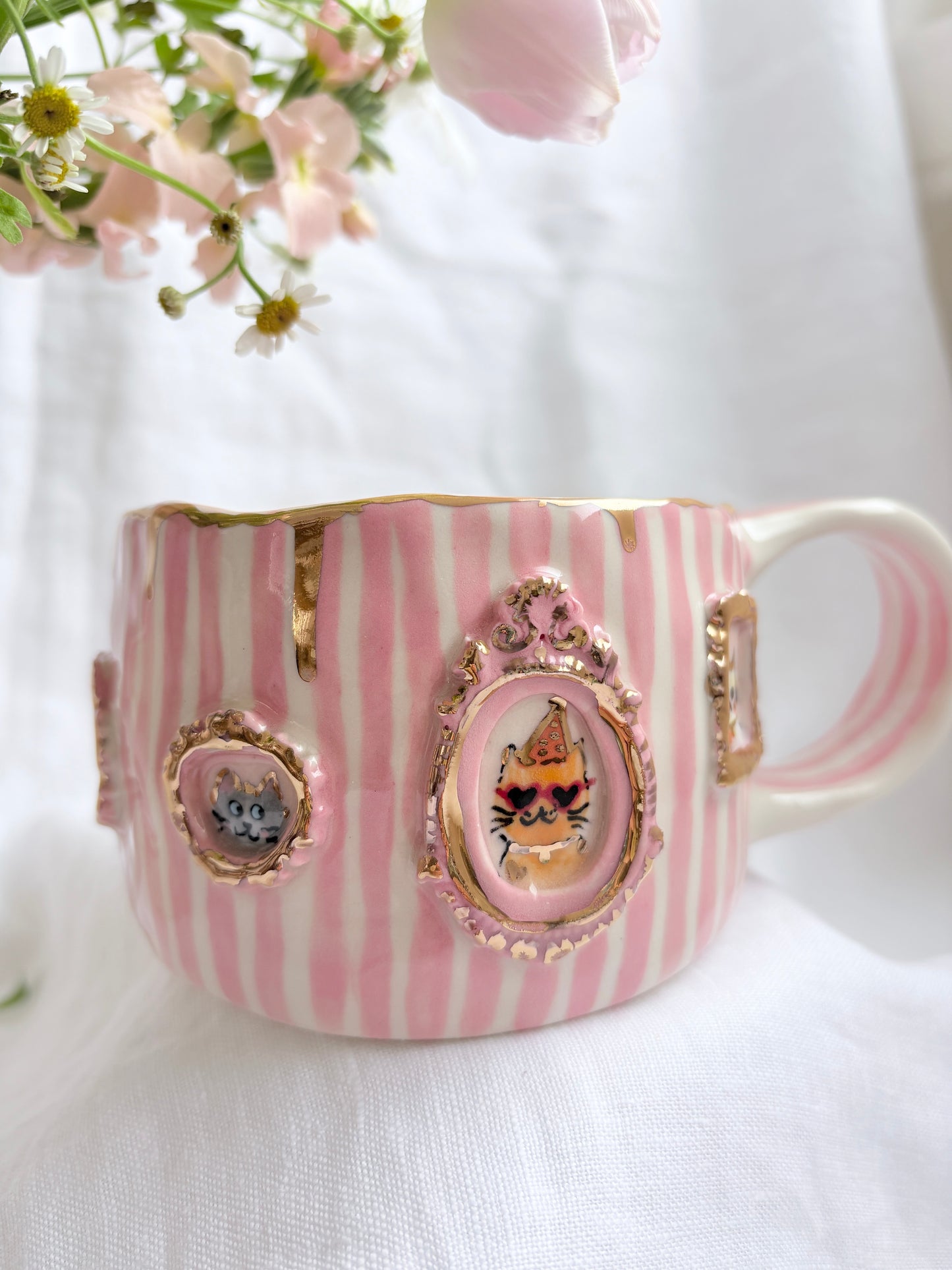 Candy Stripes Pet Gallery  🖼️ 💗 ✨14k Gold Lustre Item ✨
