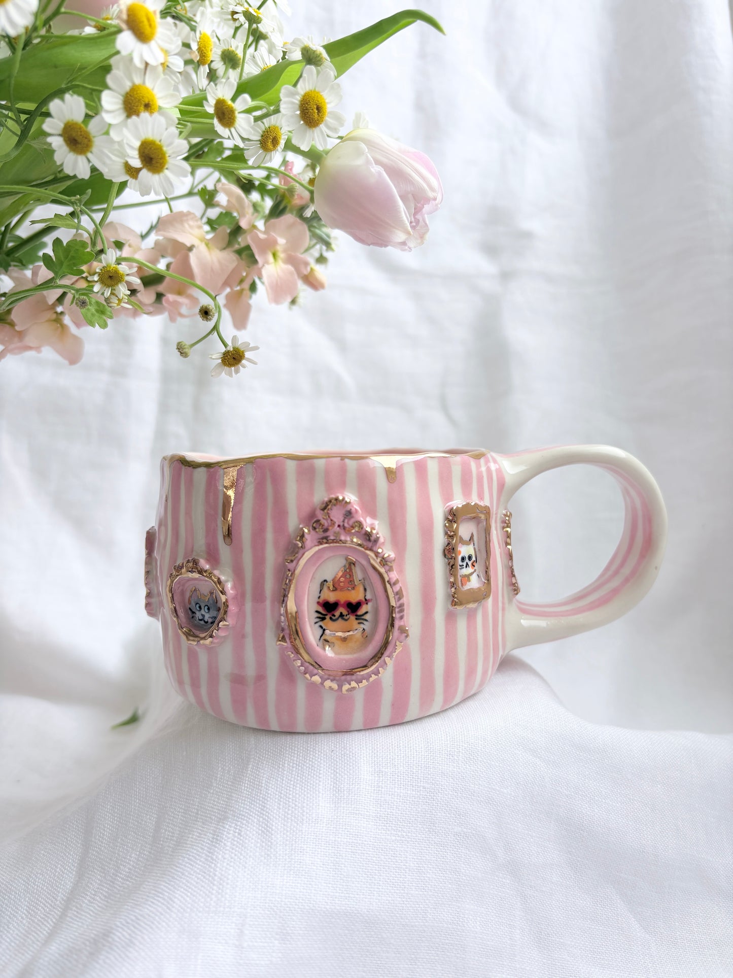 Candy Stripes Pet Gallery  🖼️ 💗 ✨14k Gold Lustre Item ✨