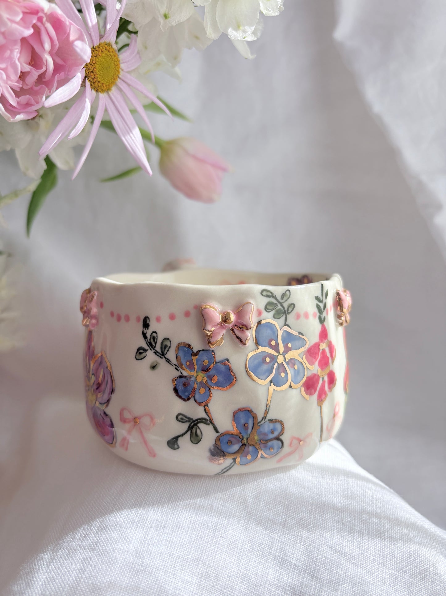 Spring has sprung✨14k Gold Lustre Item ✨
