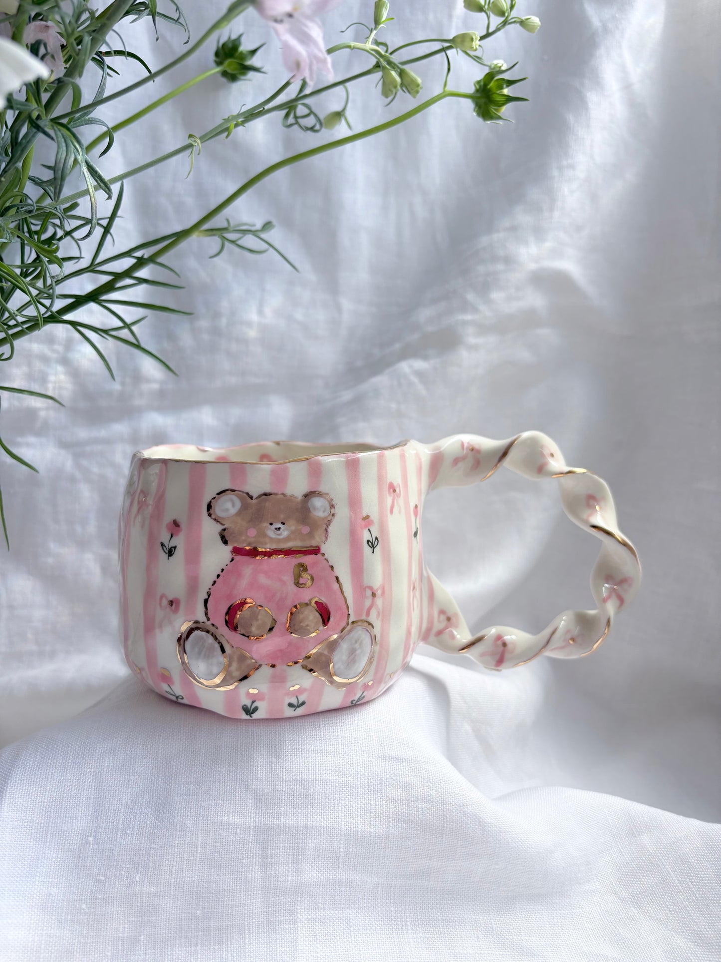 Honey Bear 🧸🎀✨Gold Lustre Item ✨