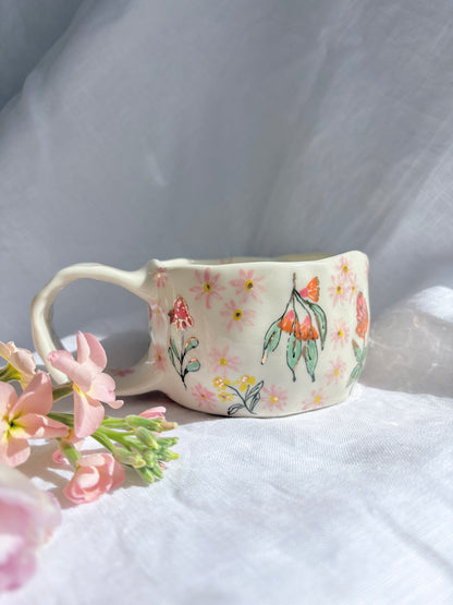 Sunday Morning 💐✨Gold Lustre Item ✨