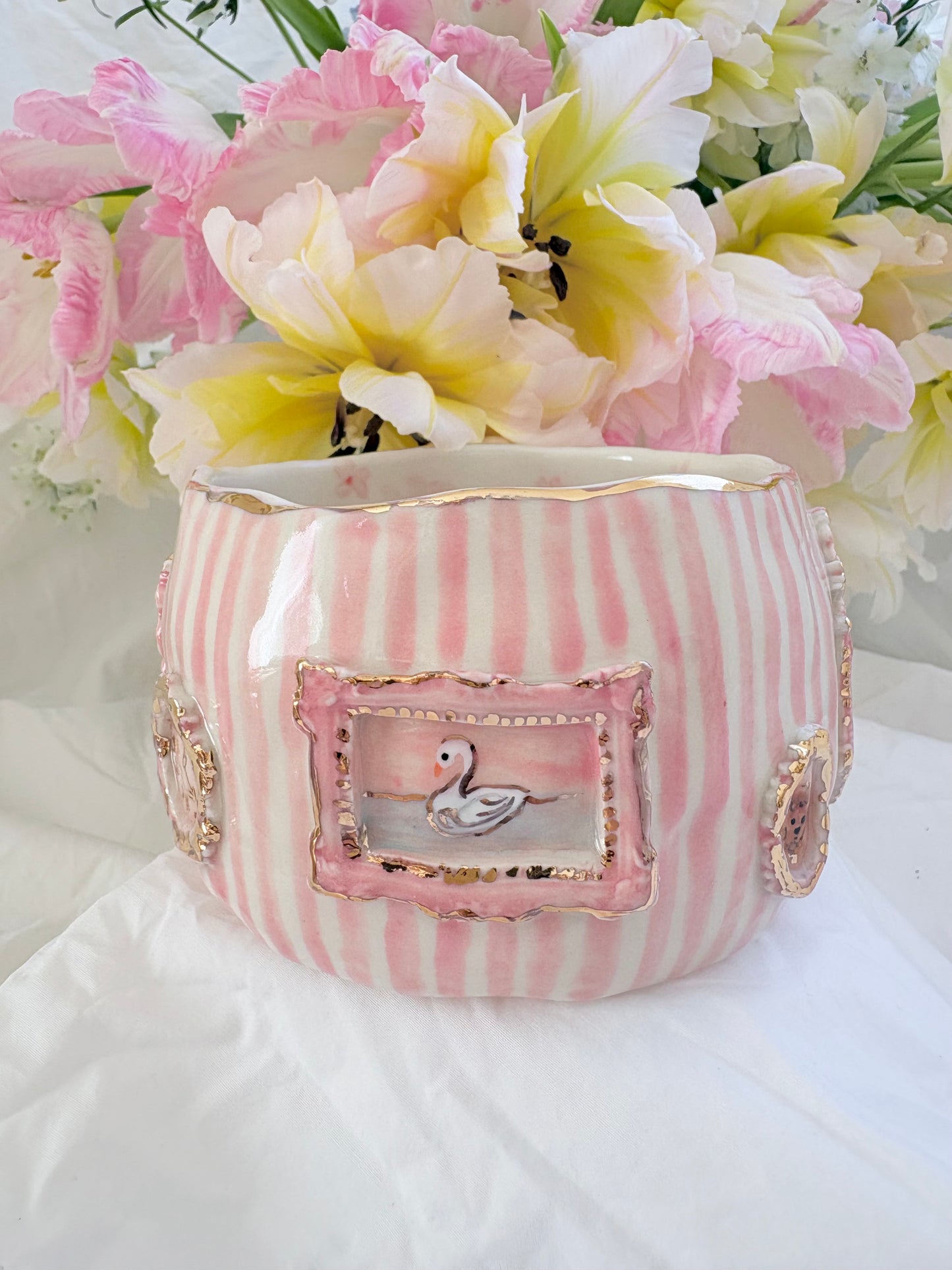 Candy Stripes Pet Gallery  🖼️ 🌸 ✨14k Gold Lustre Item ✨