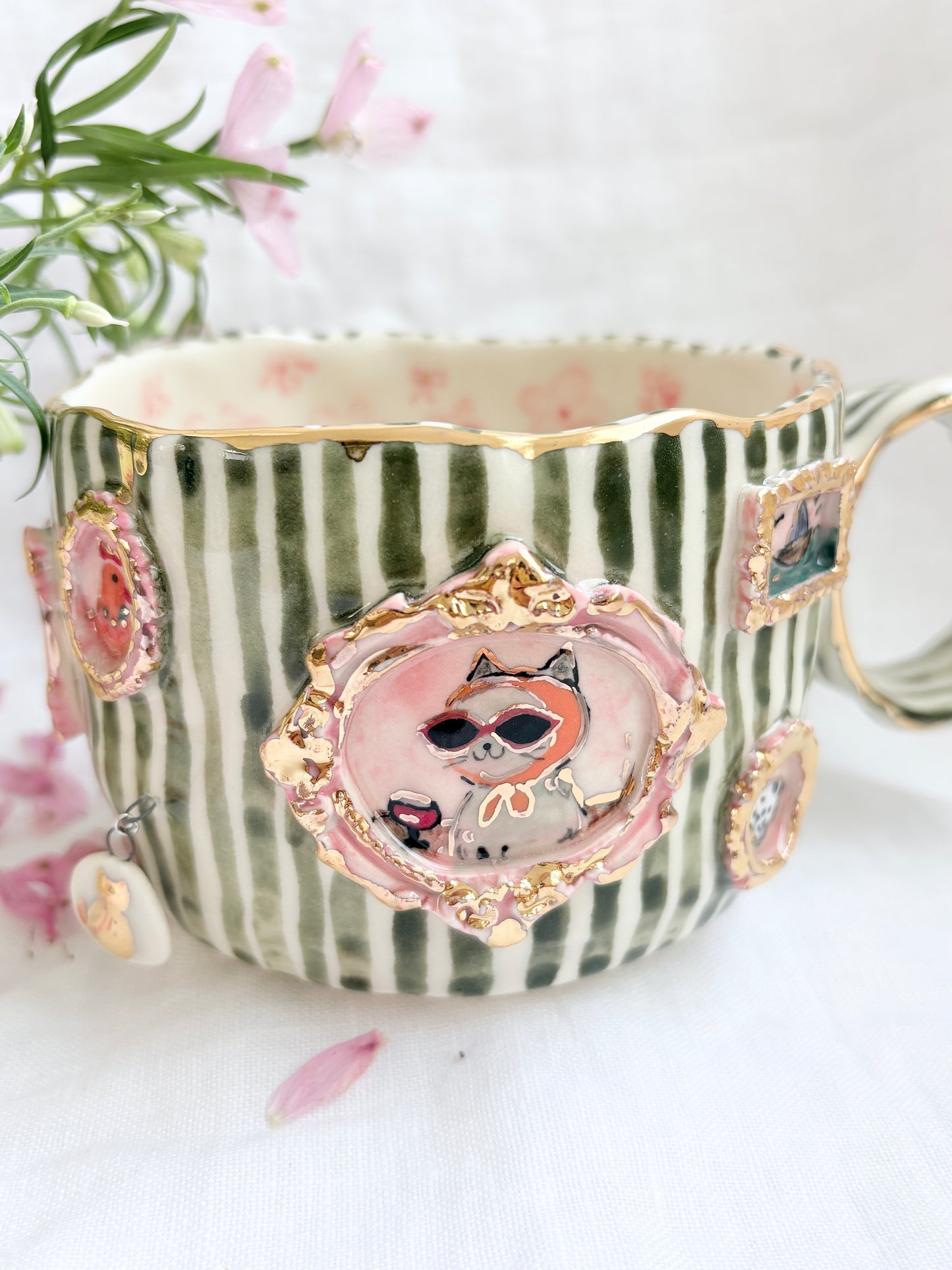 Candy Stripes Pet Gallery  🖼️ 💚 ✨14k Gold Lustre Item ✨