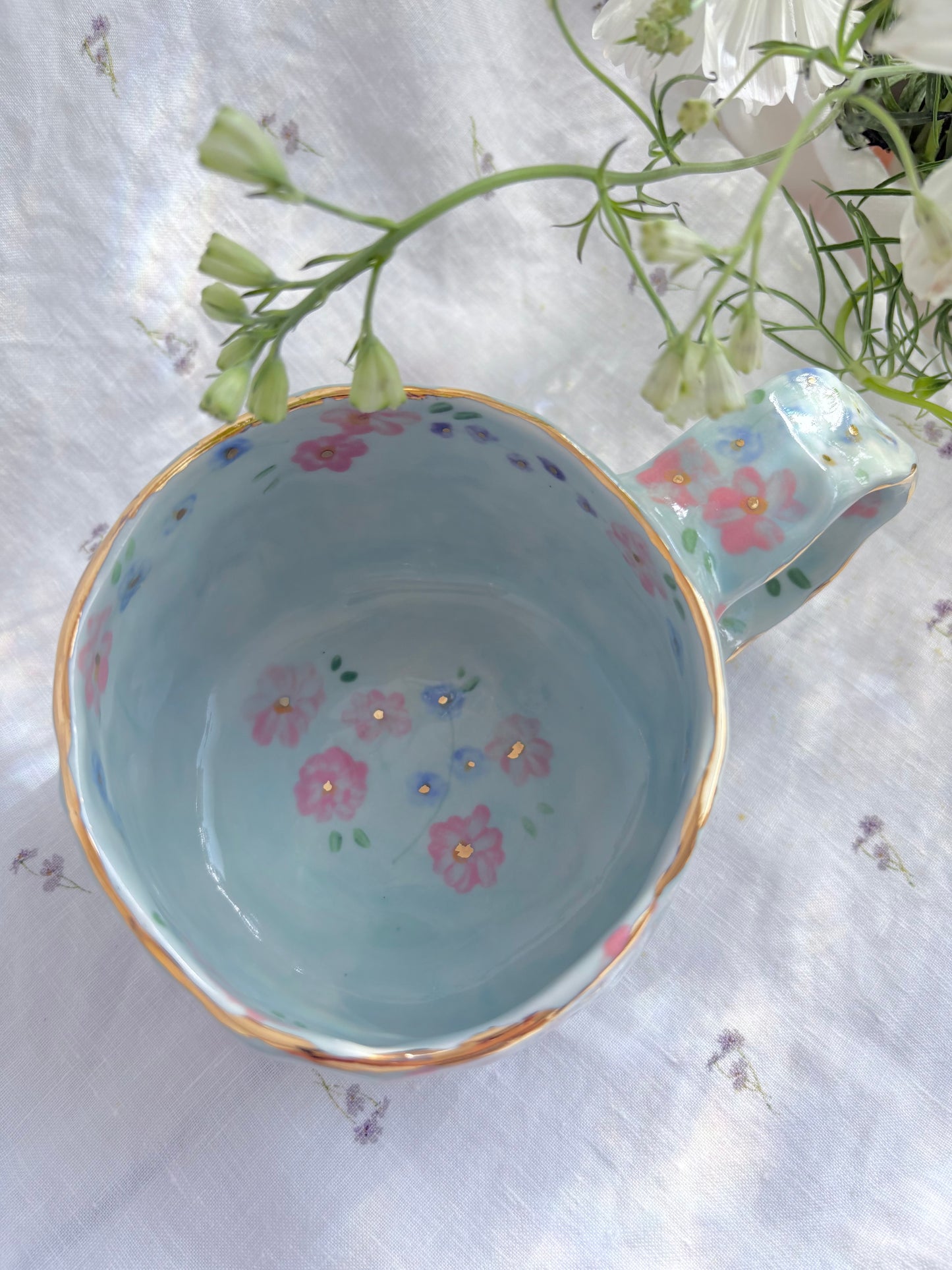 Yuki San 🐱 ✨Gold Lustre Item ✨